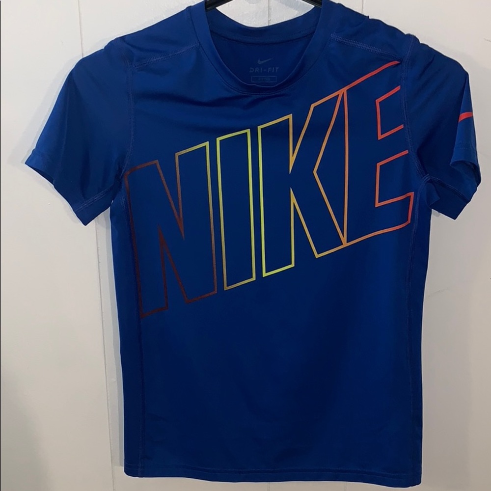 Boy size M blue Nike t shirt